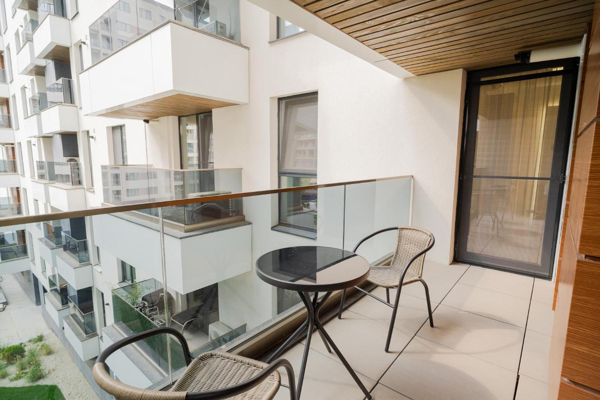 Amazing View Apartments - Iuliu Maniu & Politehnica Park Bucharest Exterior photo